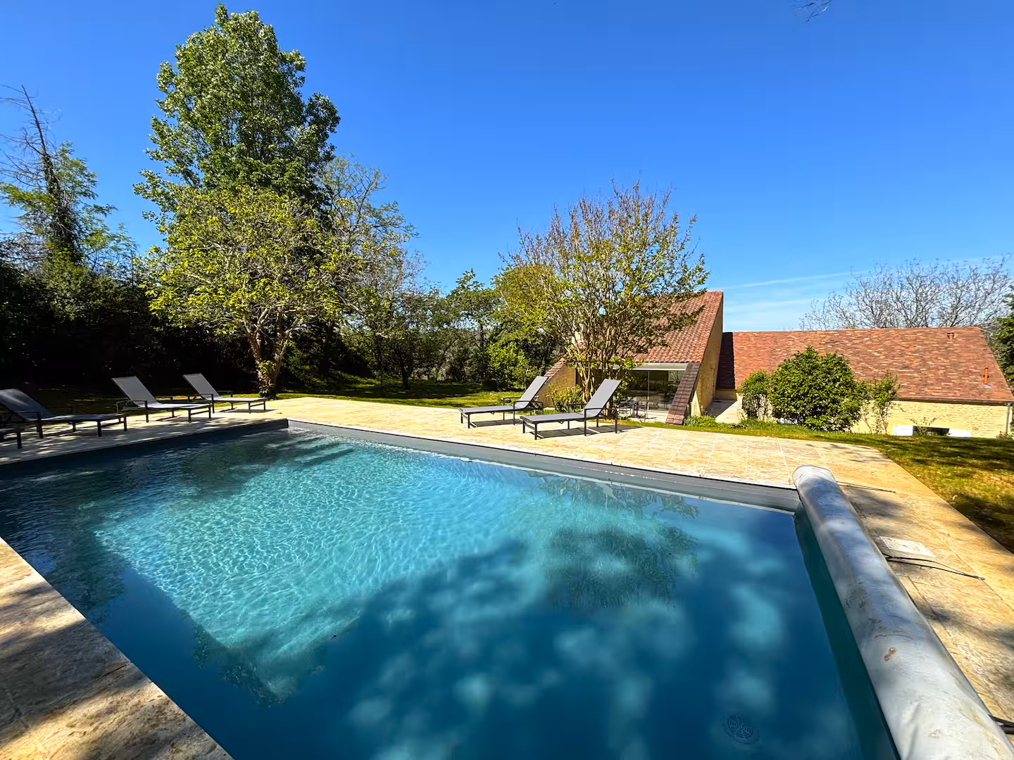 Private swimming pool of the holiday home in the Dordogne countryside